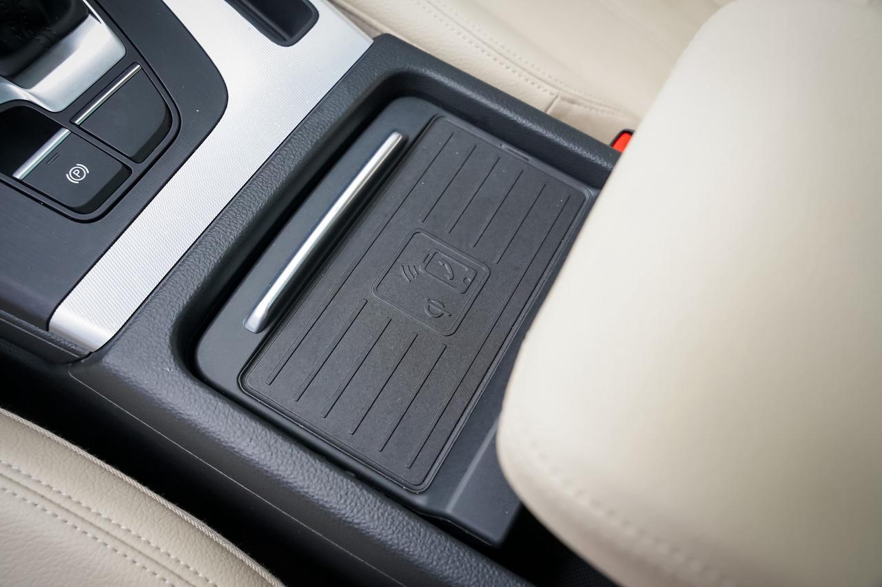 2020 Audi Q5 Premium Plus Photo
