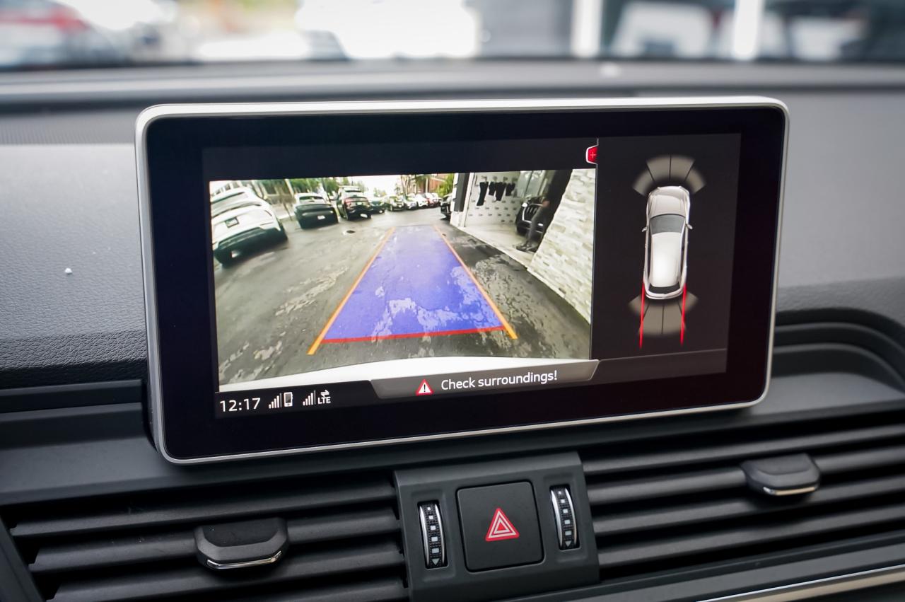 2020 Audi Q5 Premium Plus Photo