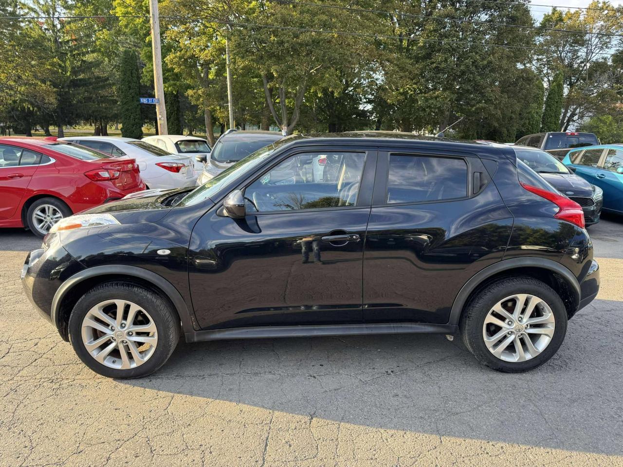 2012 Nissan Juke SV - Photo #8