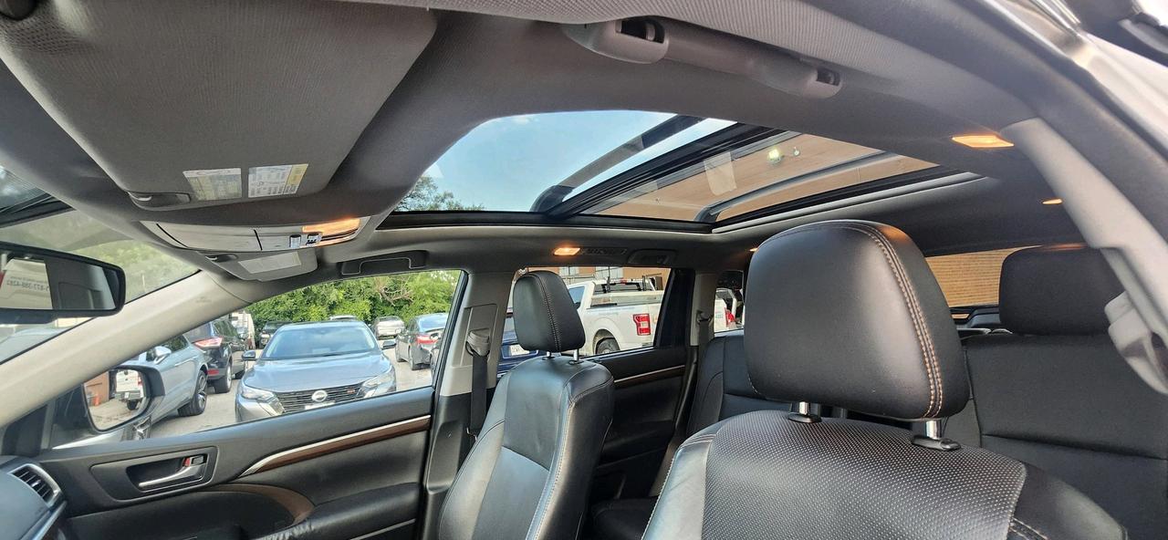 2016 Toyota Highlander AWD 4DR LIMITED Photo