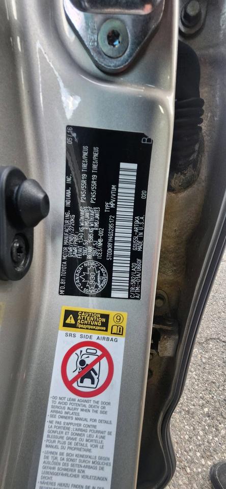 2016 Toyota Highlander AWD 4DR LIMITED Photo