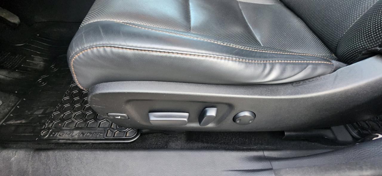 2016 Toyota Highlander AWD 4DR LIMITED Photo