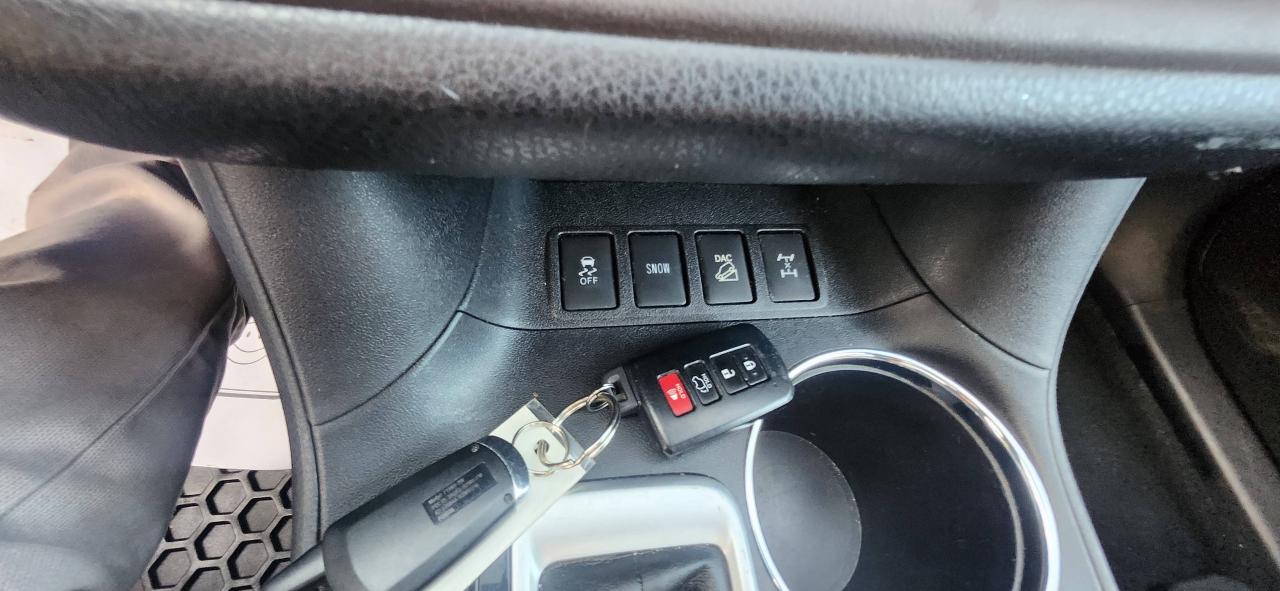 2016 Toyota Highlander AWD 4DR LIMITED Photo