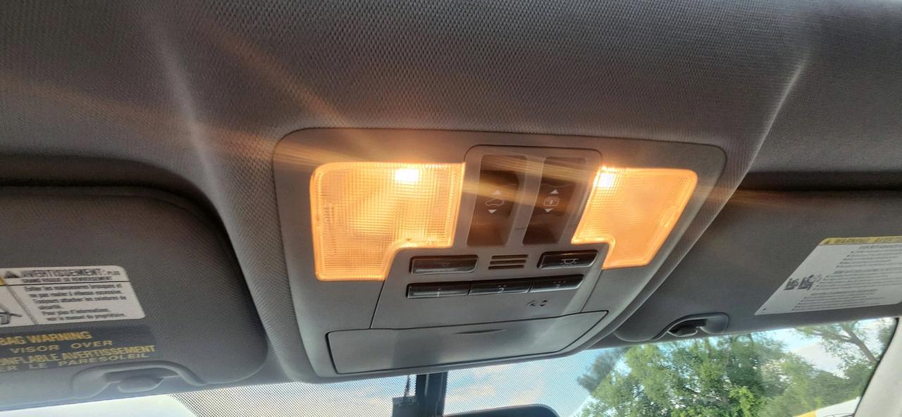 2016 Toyota Highlander AWD 4DR LIMITED Photo