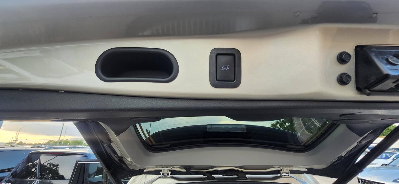 2016 Toyota Highlander AWD 4DR LIMITED Photo