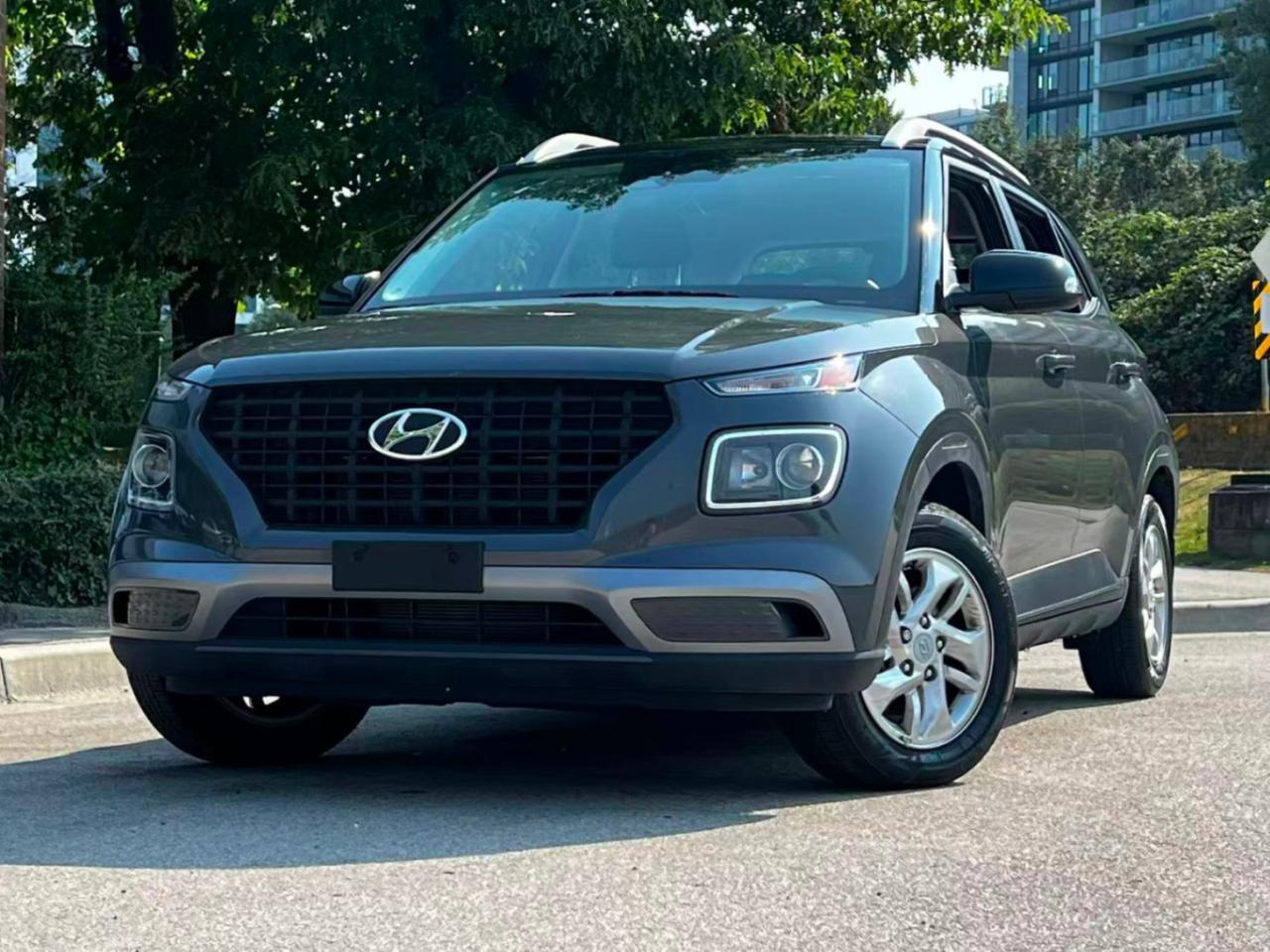 Used 2024 Hyundai Venue Preferred IVT w/Two-Tone/ NO ACCIDENT/ BC LOCAL for sale in Richmond, BC