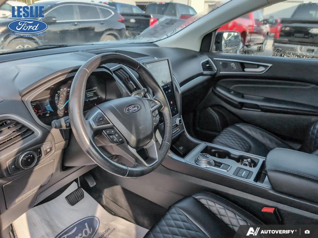 2023 Ford Edge Titanium AWD Photo