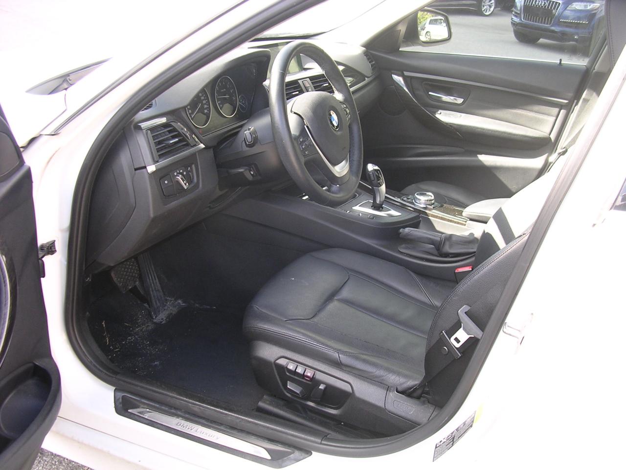 2014 BMW 3 Series 4dr Sdn 328i xDrive AWD Photo4