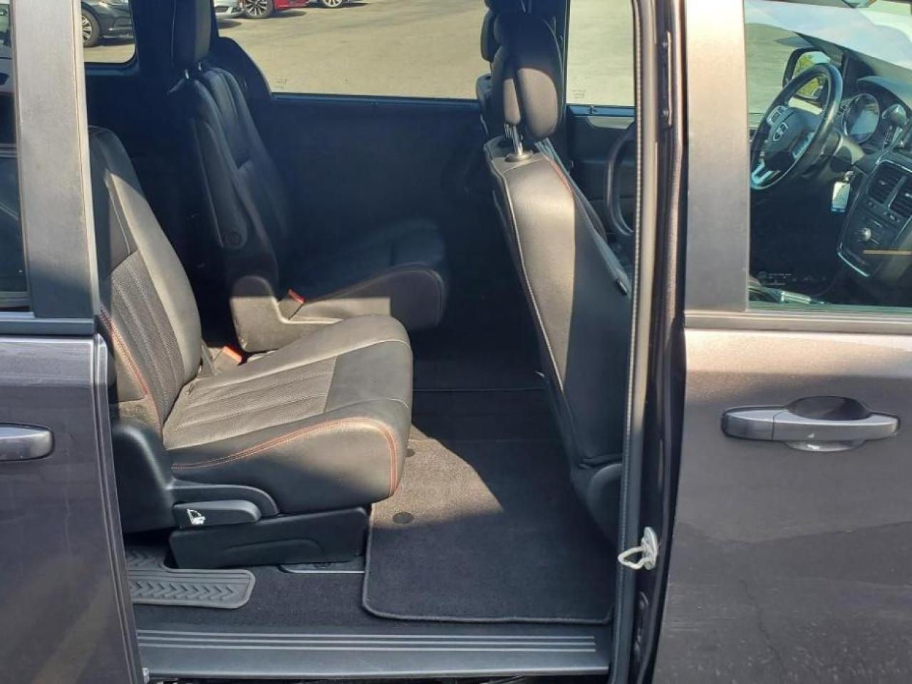 2019 Dodge Grand Caravan GT-LEATHER-DVD-NAVIGATION-PWR SLIDING DOORS & GATE - Photo #22