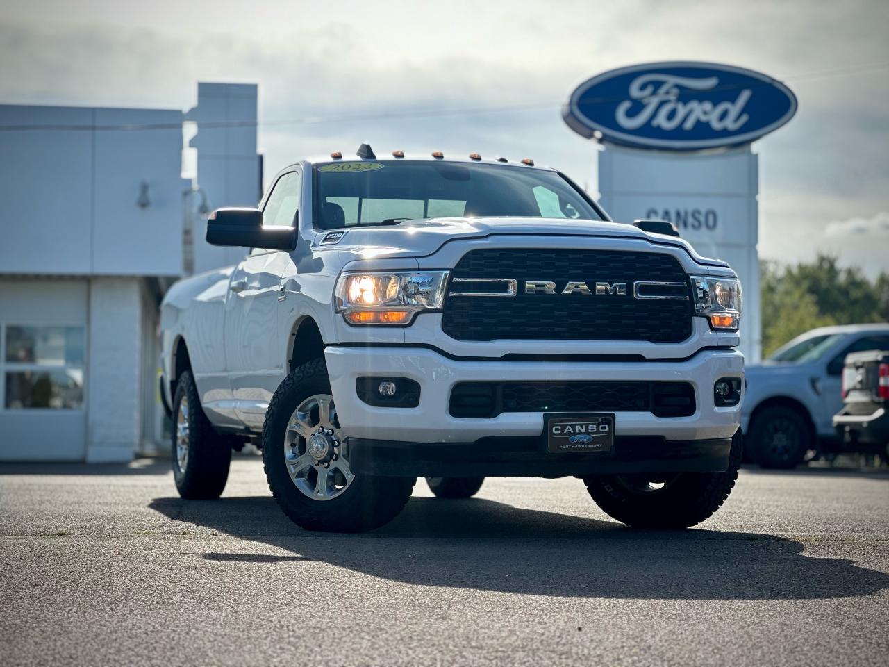 2022 RAM 2500 BIG HORN REG CAB 4X4 W/NEW A/T TIRES Photo0