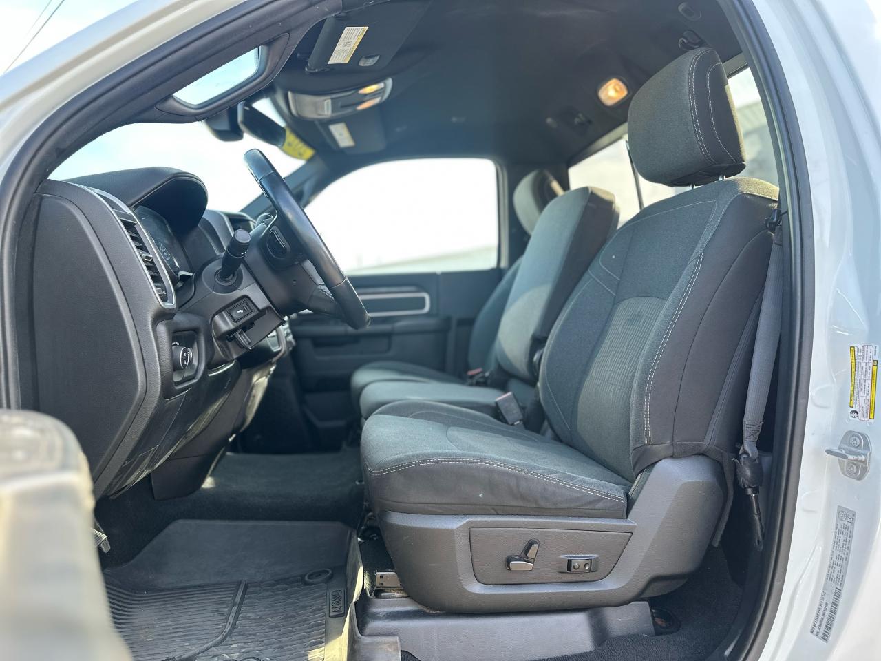 2022 RAM 2500 BIG HORN REG CAB 4X4 W/NEW A/T TIRES Photo5