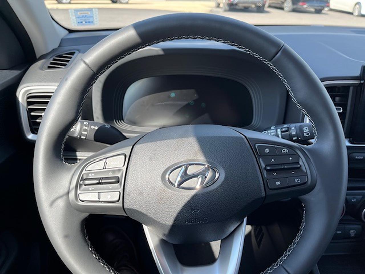 2025 Hyundai Venue PREFERRED Photo