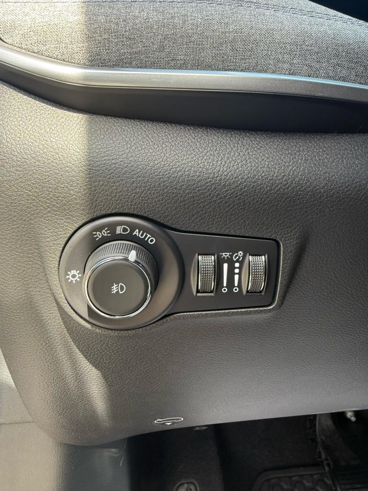 2025 Jeep Compass NORTH 4X4 Photo33