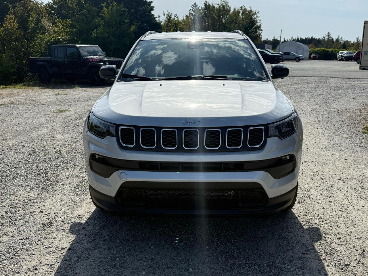 2025 Jeep Compass NORTH 4X4 Photo2