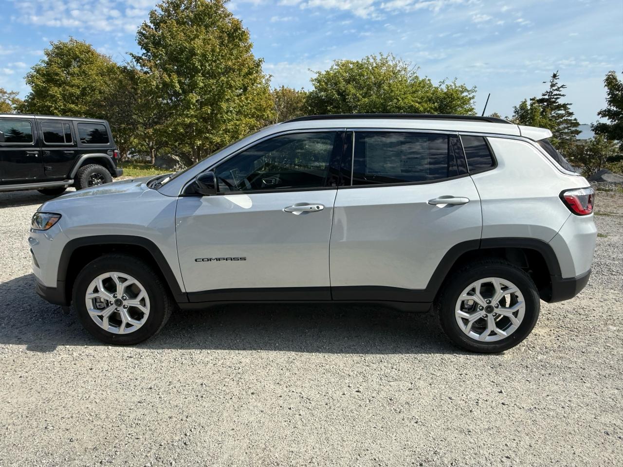 2025 Jeep Compass NORTH 4X4 Photo8