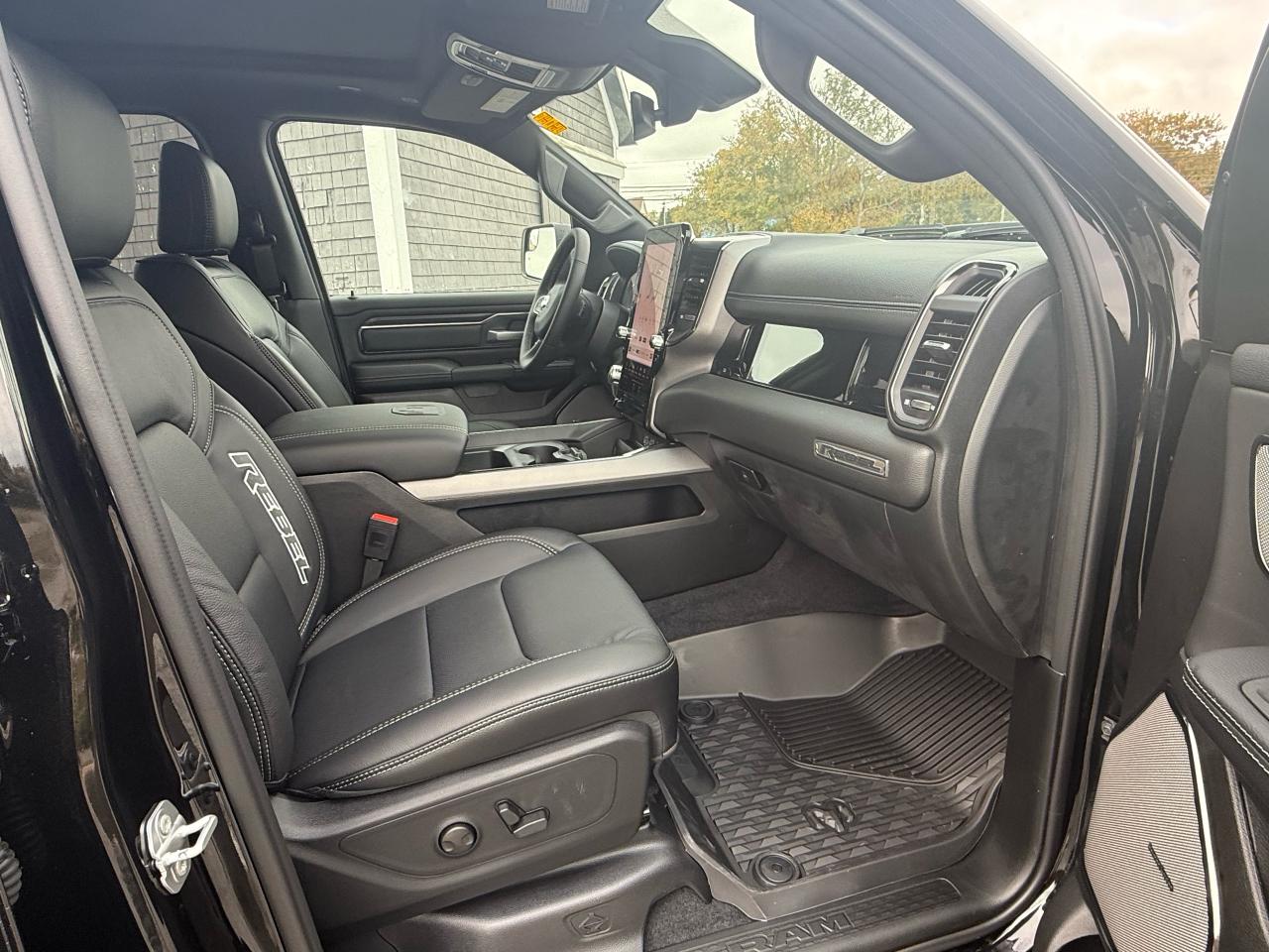 2026 RAM 1500 Rebel 4x4 Crew Cab 5'7" Box Photo19