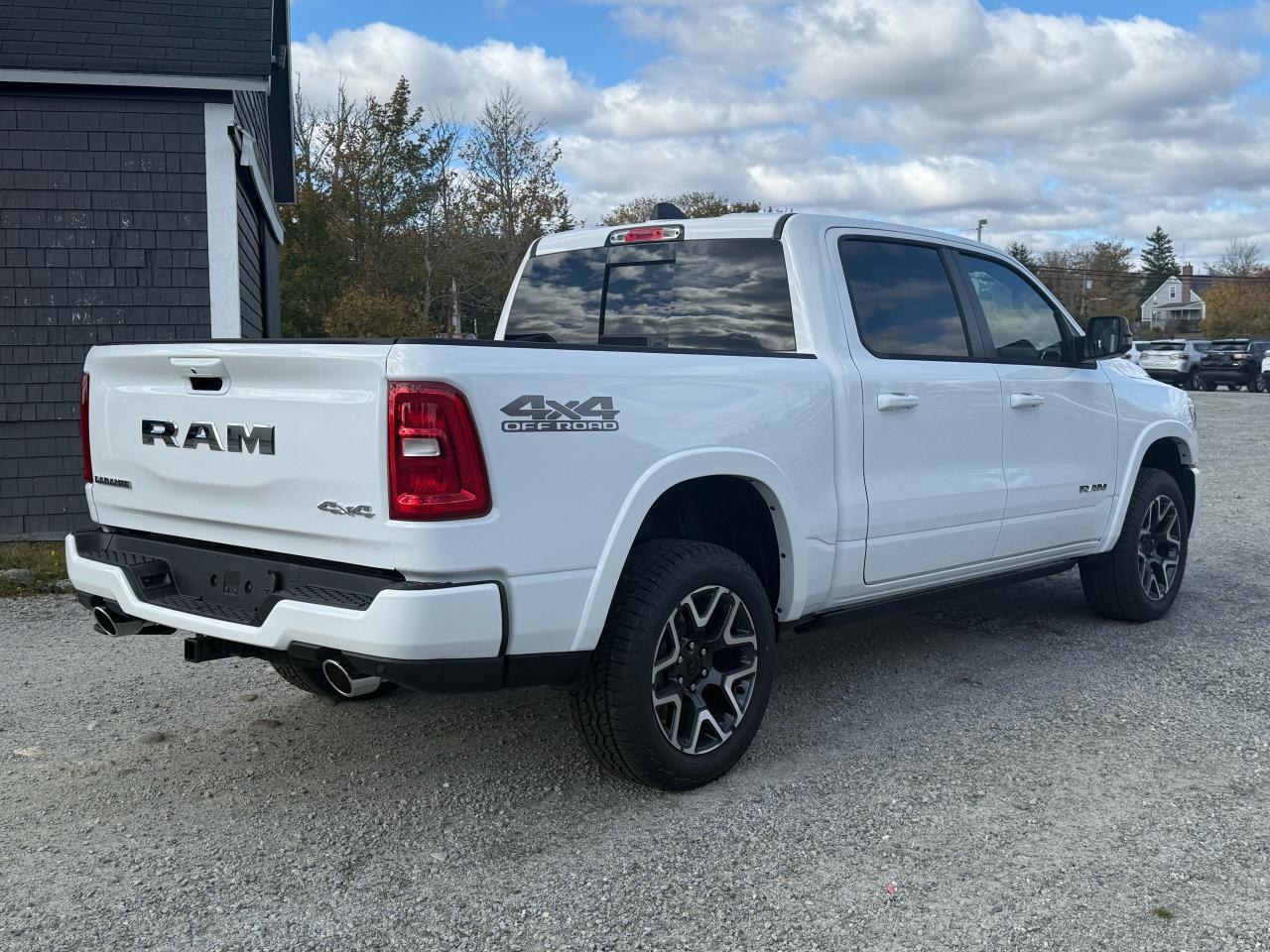 2026 RAM 1500 Laramie 4x4 Crew Cab 5'7" Box Photo27