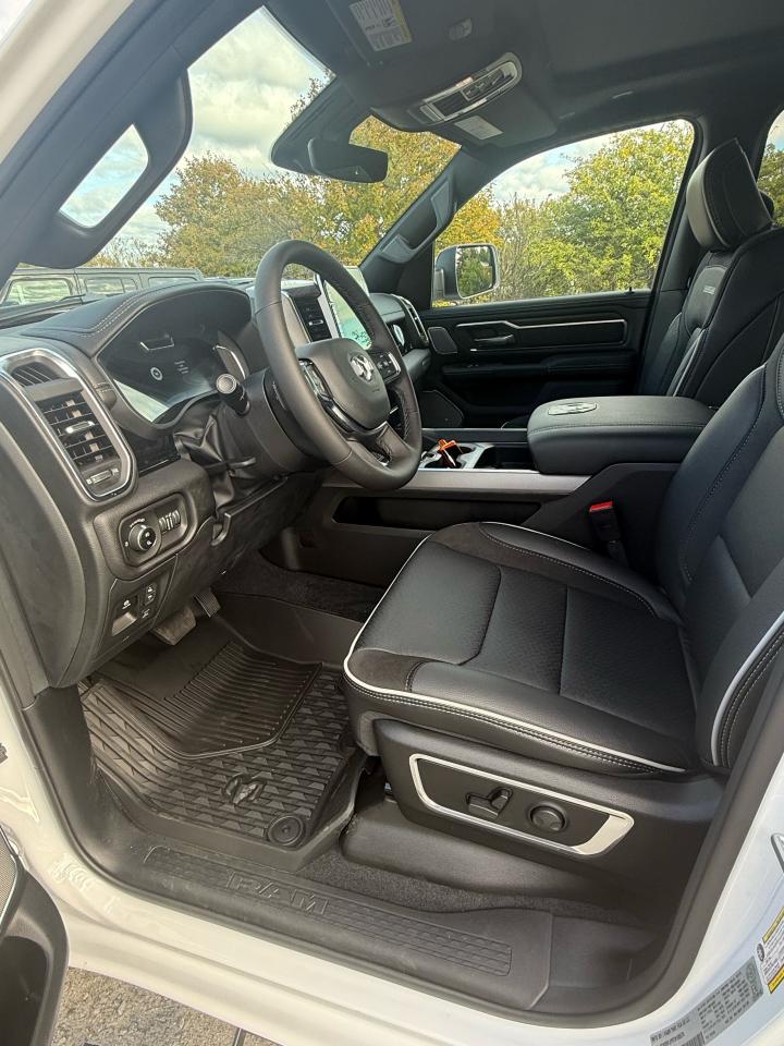 2026 RAM 1500 Laramie 4x4 Crew Cab 5'7" Box Photo12