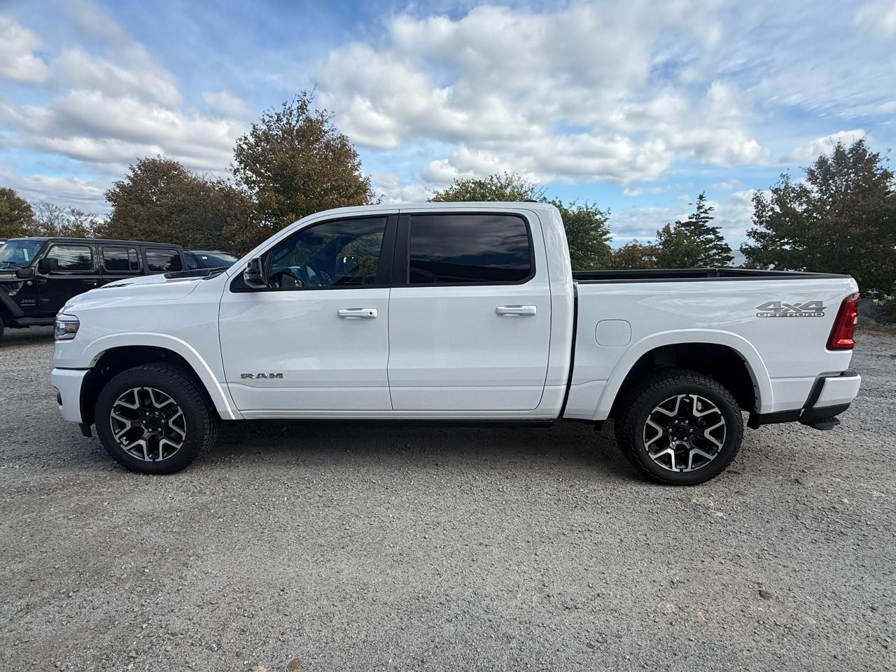 2026 RAM 1500 Laramie 4x4 Crew Cab 5'7" Box Photo8