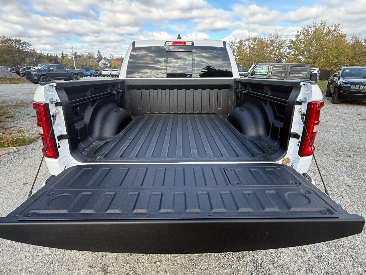 2026 RAM 1500 Laramie 4x4 Crew Cab 5'7" Box Photo43