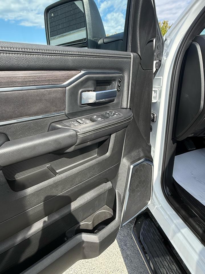 2026 RAM 2500 Laramie 4x4 Crew Cab 6'4" Box Photo39