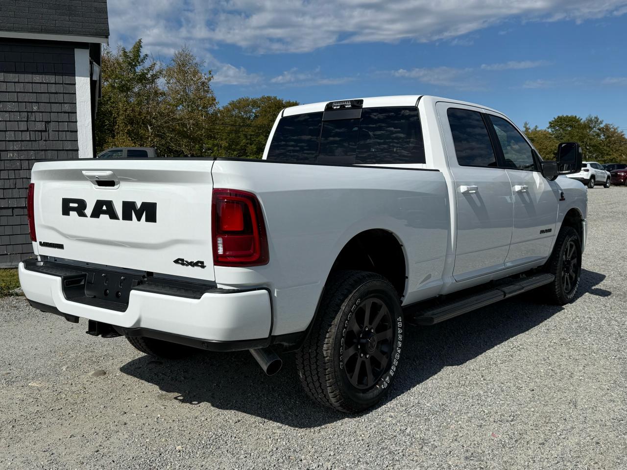 2026 RAM 2500 Laramie 4x4 Crew Cab 6'4" Box Photo32