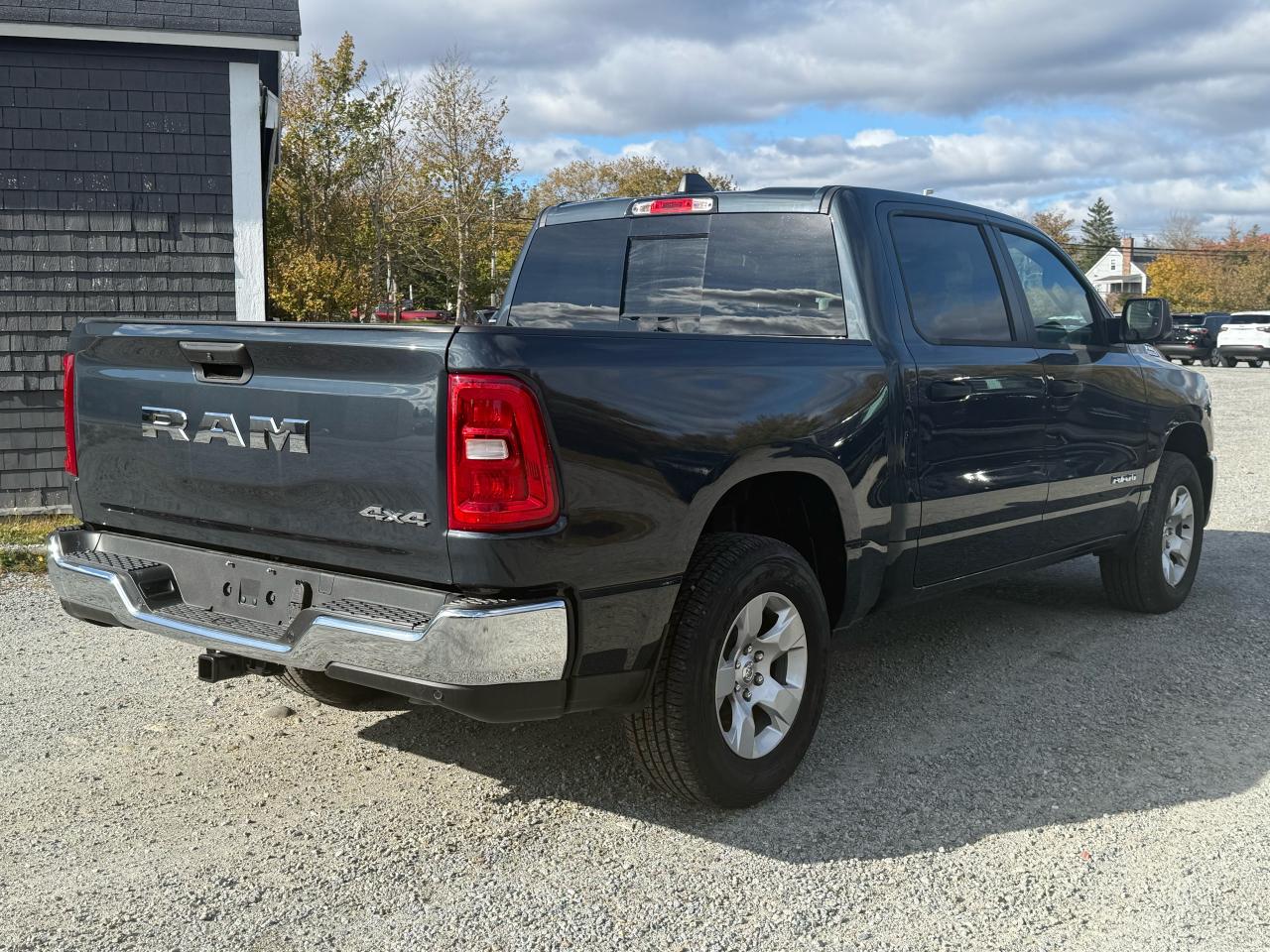 2025 RAM 1500 Tradesman 4x4 Crew Cab 5'7" Box Photo5