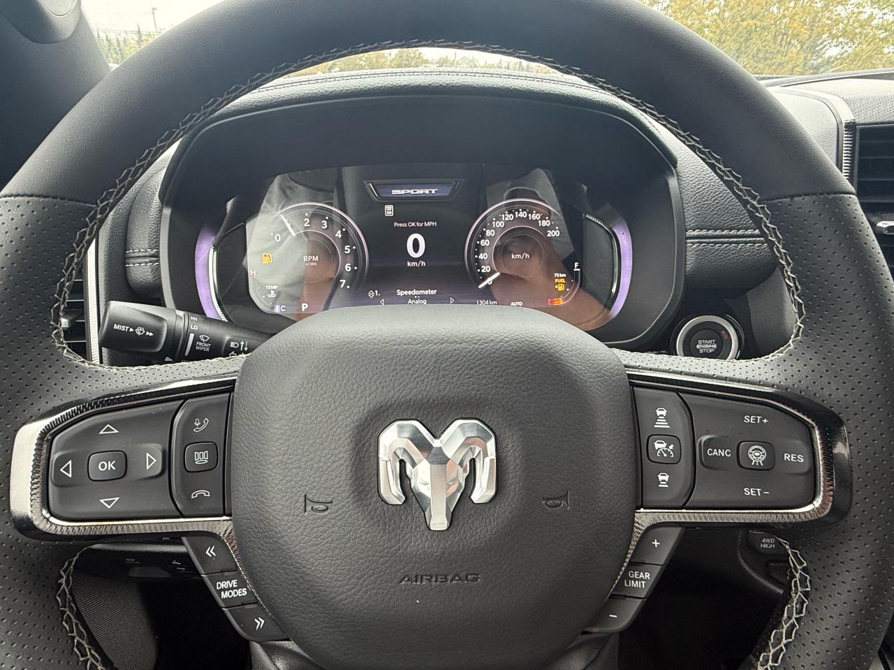 2025 RAM 1500 SPORT 4X4 CREW CAB 5'7" BOX Photo33