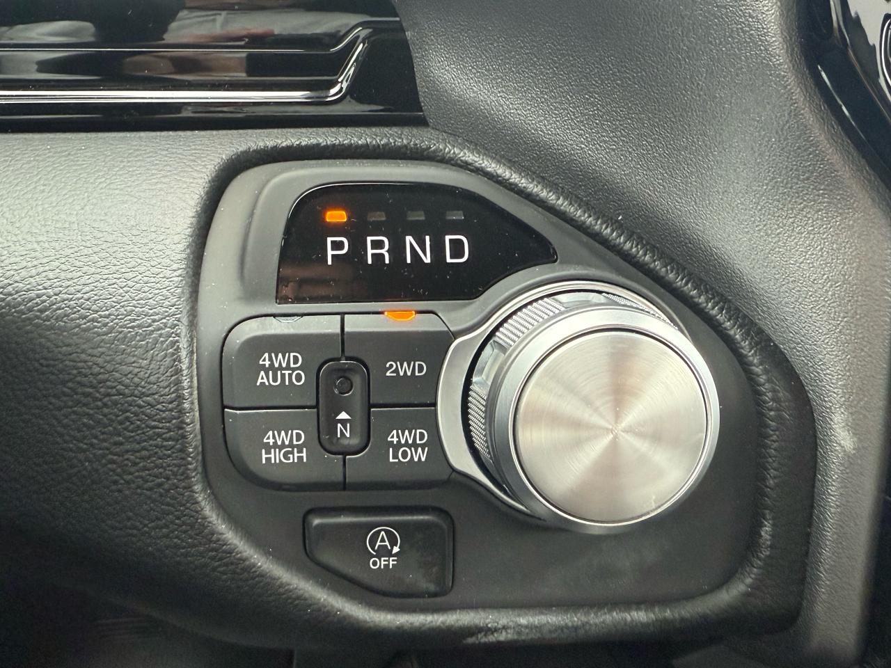 2025 RAM 1500 SPORT 4X4 CREW CAB 5'7" BOX Photo13