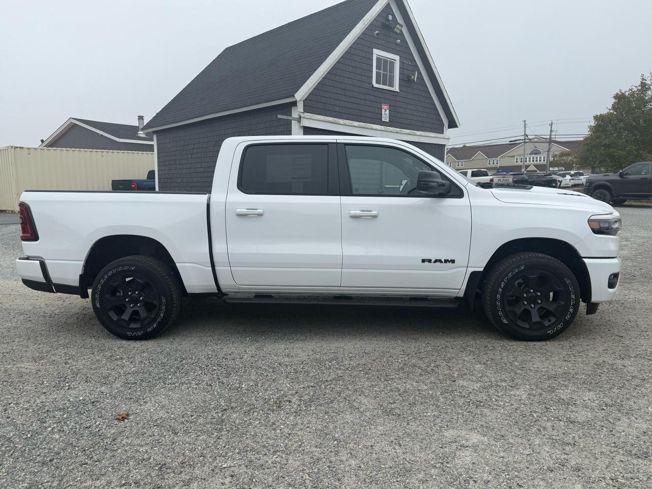 2025 RAM 1500 SPORT 4X4 CREW CAB 5'7" BOX Photo25