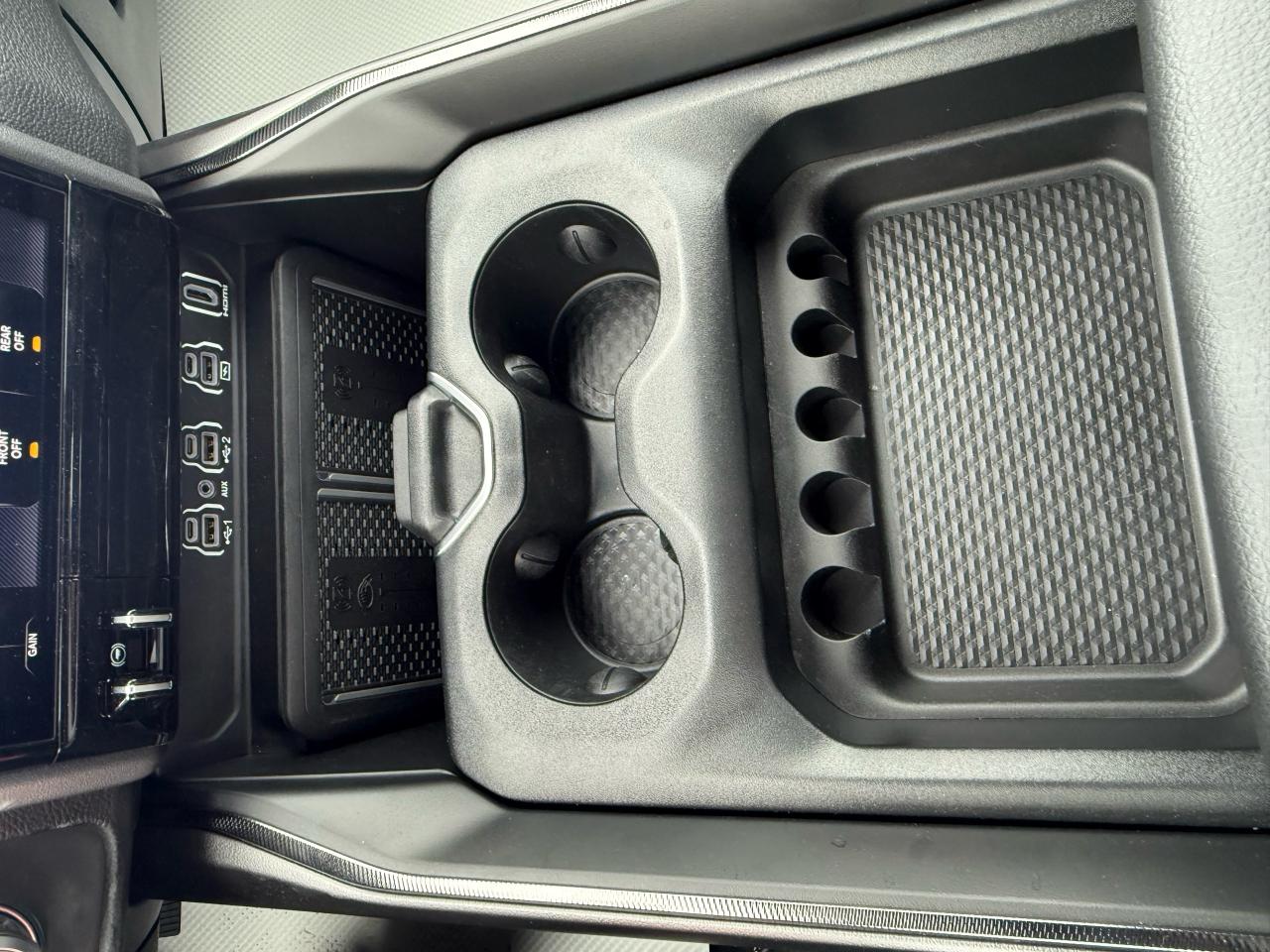 2025 RAM 1500 SPORT 4X4 CREW CAB 5'7" BOX Photo16