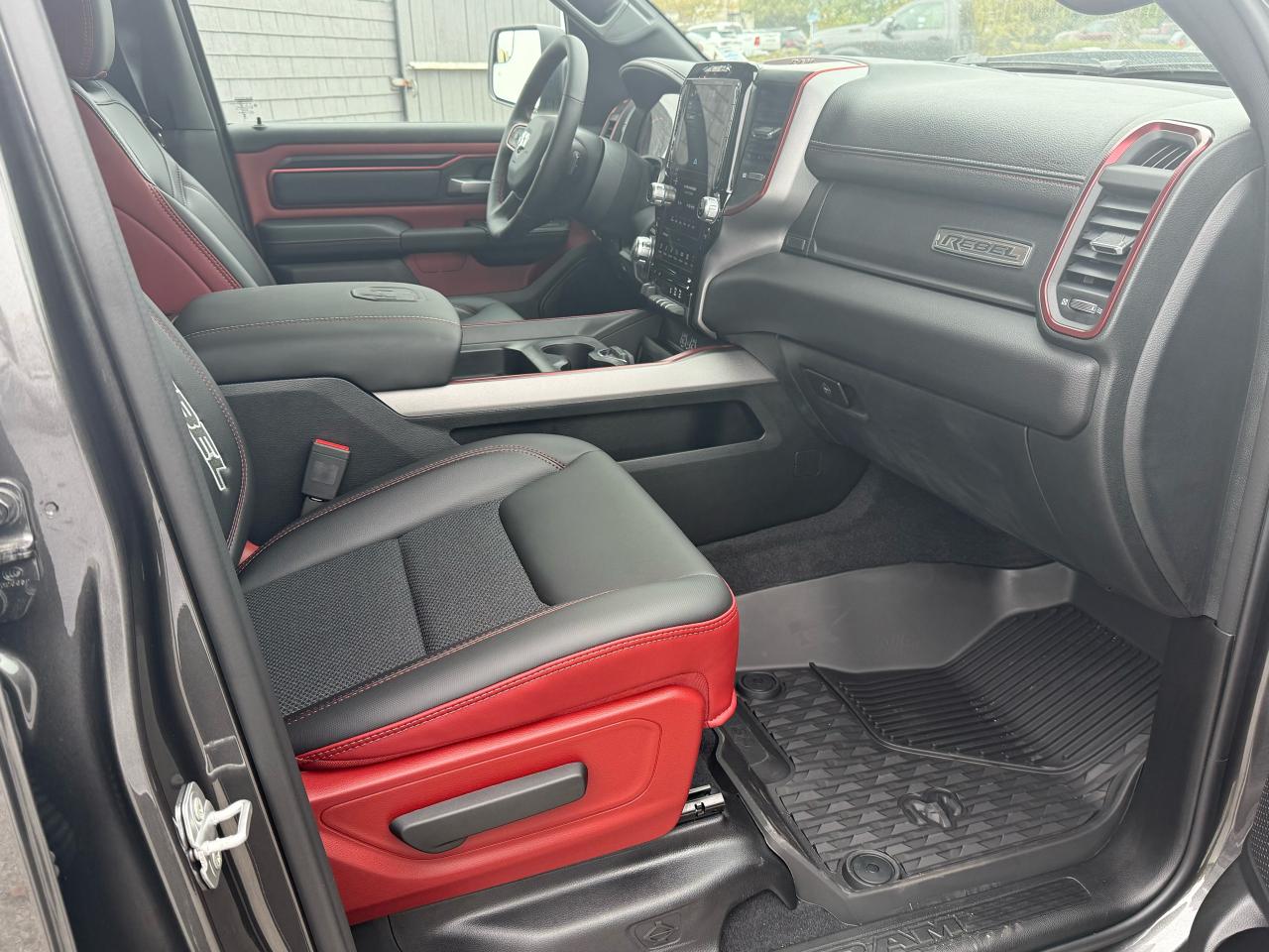 2025 RAM 1500 Rebel 4x4 Crew Cab 5'7" Box Photo41