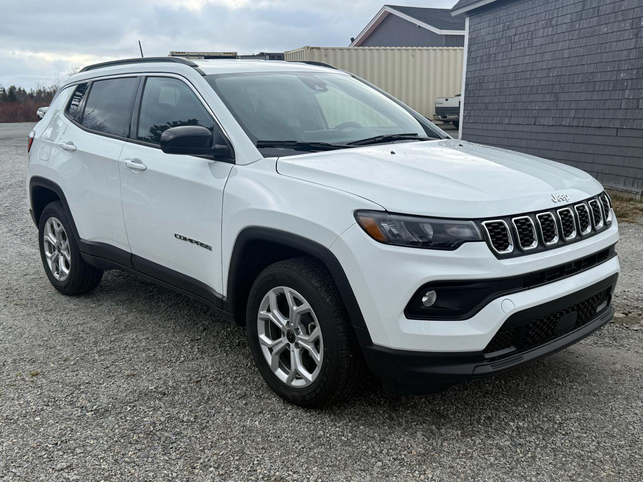 2026 Jeep Compass NORTH 4X4 Photo3