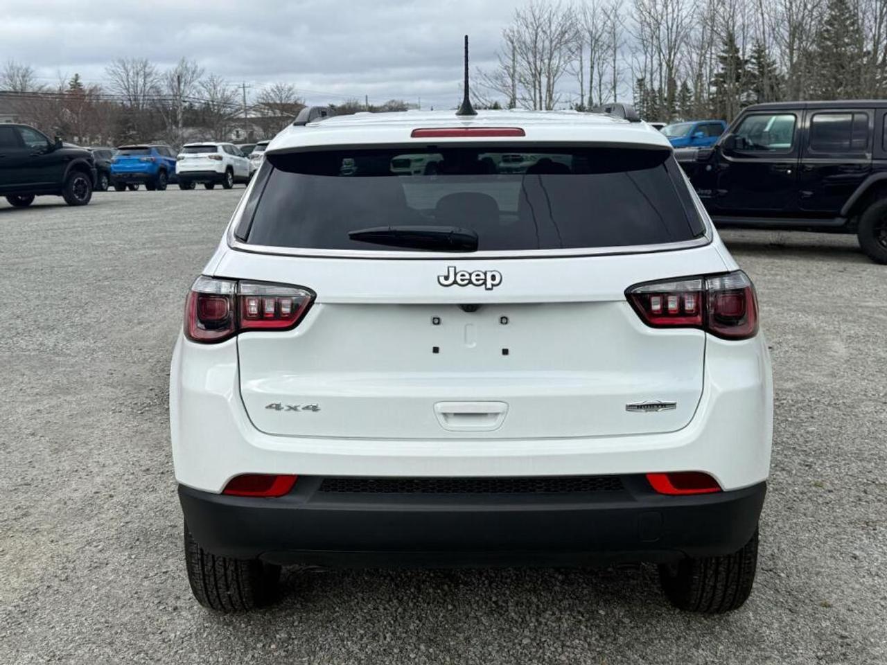 2026 Jeep Compass NORTH Photo