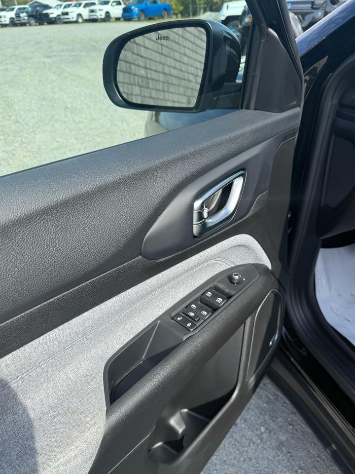 2026 Jeep Compass NORTH Photo