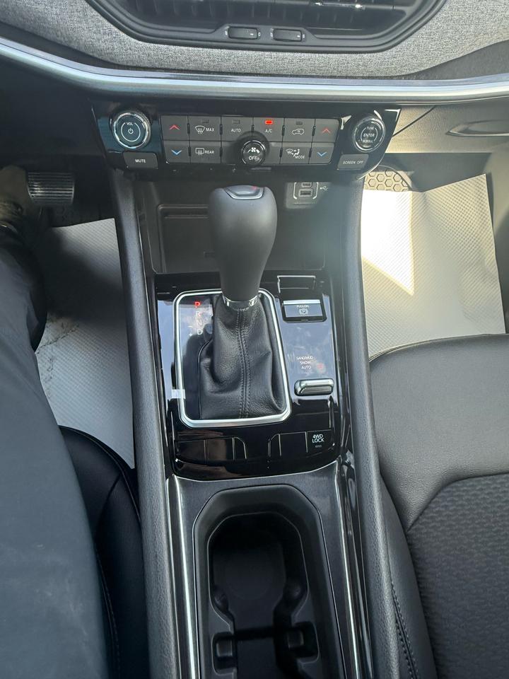 2026 Jeep Compass NORTH Photo