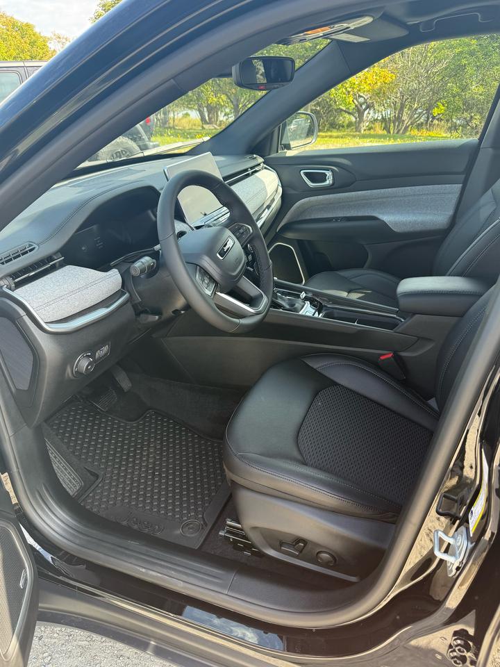 2026 Jeep Compass NORTH Photo