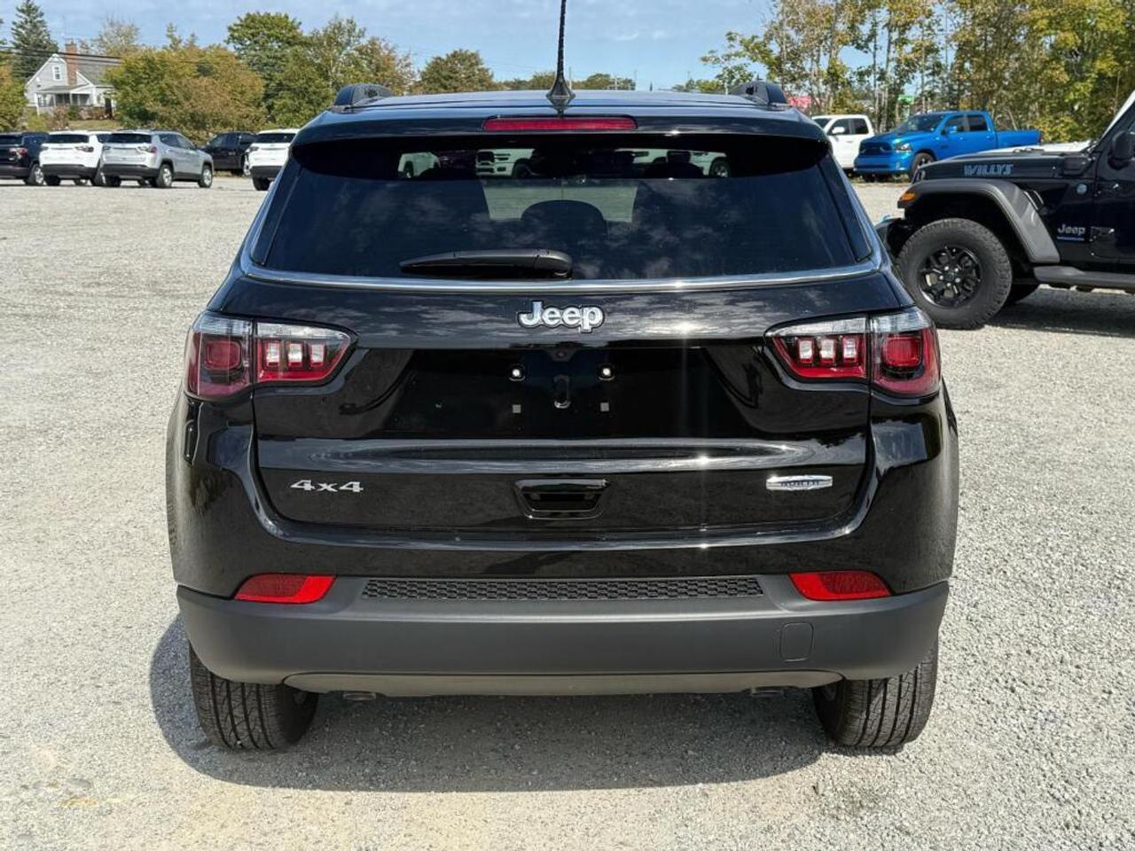 2026 Jeep Compass NORTH Photo