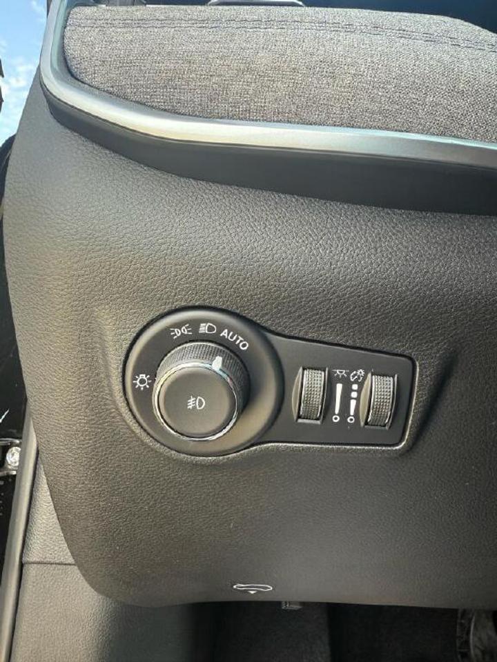 2026 Jeep Compass NORTH Photo