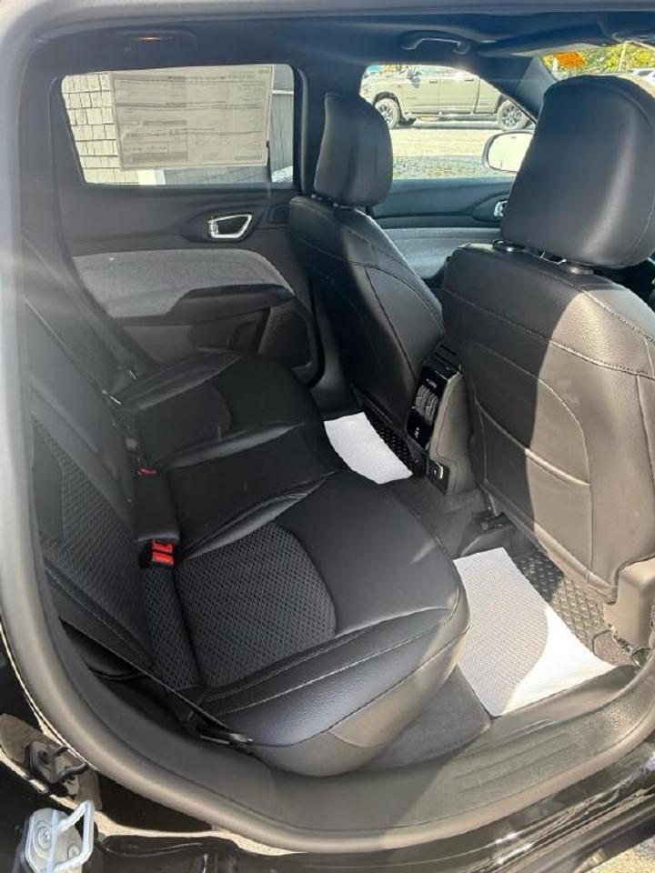 2026 Jeep Compass NORTH Photo