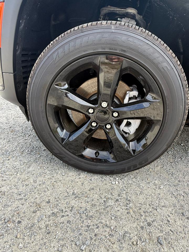 2025 Jeep Grand Cherokee L Altitude 4x4 Photo9