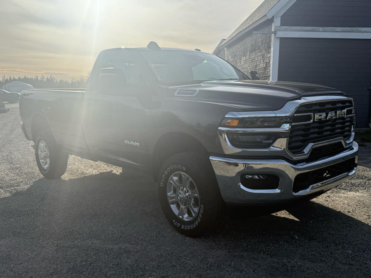 2026 RAM 2500 BIG HORN 4X4 REG CAB 8' BOX Photo3