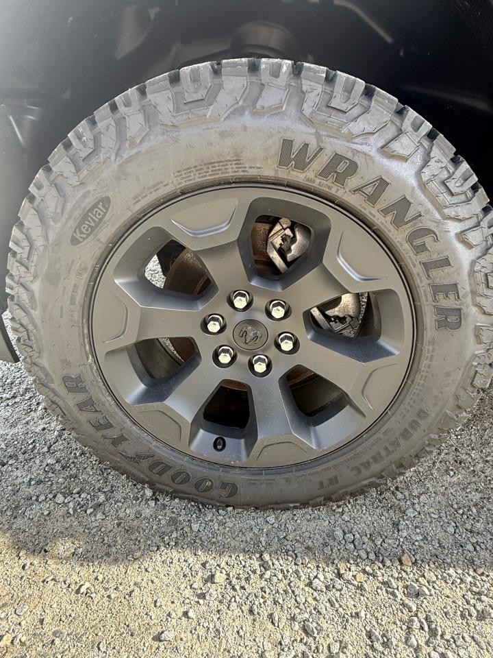 2025 RAM 1500 Big Horn 4x4 Crew Cab 5'7" Box Photo9