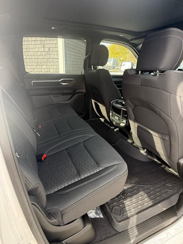 2025 RAM 1500 Big Horn 4x4 Crew Cab 5'7" Box Photo19