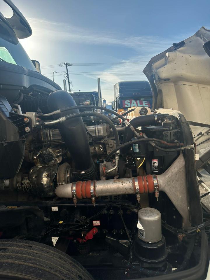 2023 Freightliner CASCADIA  - Photo #13
