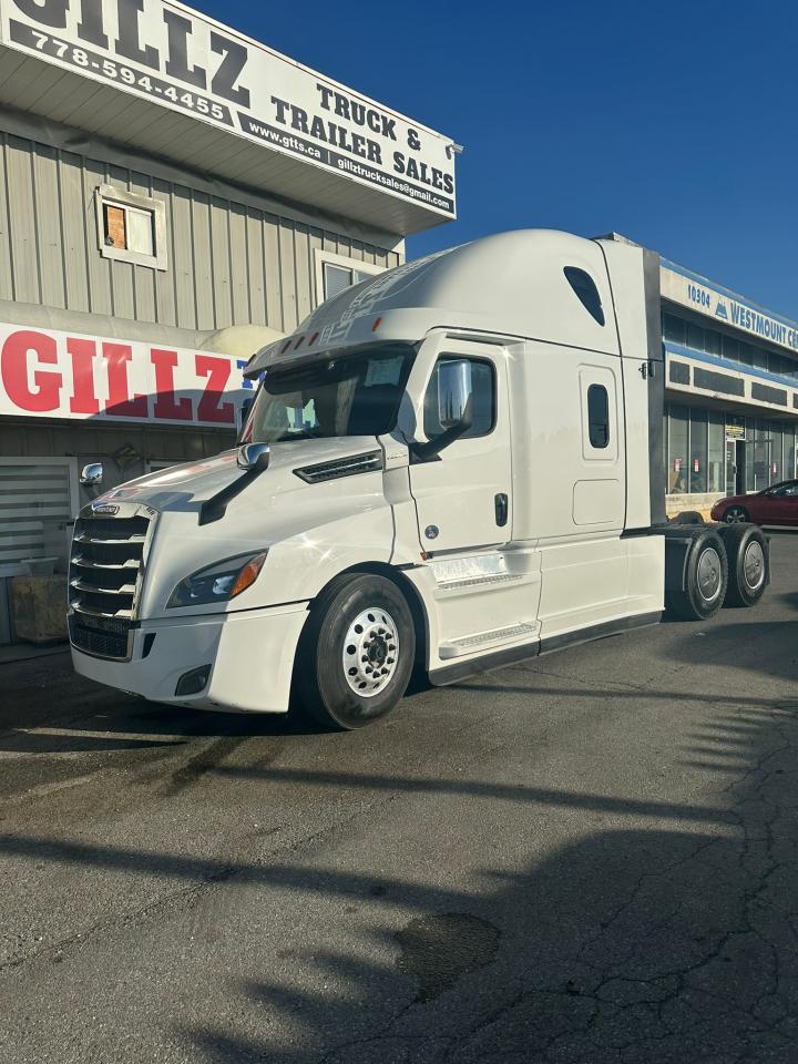 2023 Freightliner CASCADIA 