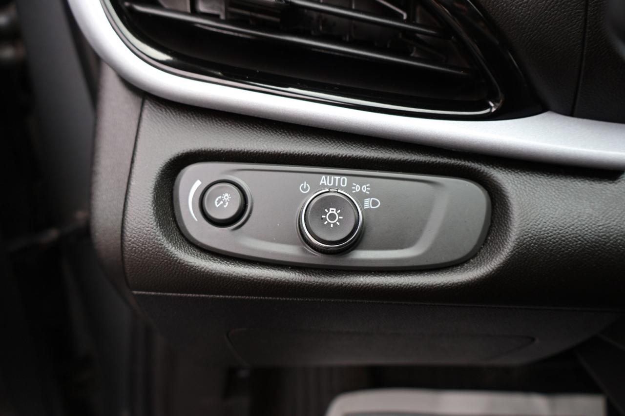 2018 Chevrolet Volt LT CERTIFIED *ACCIDENT FREE* CAMERA BLUETOOTH HEATED SEATS CRUISE ALLOYS - Photo #29