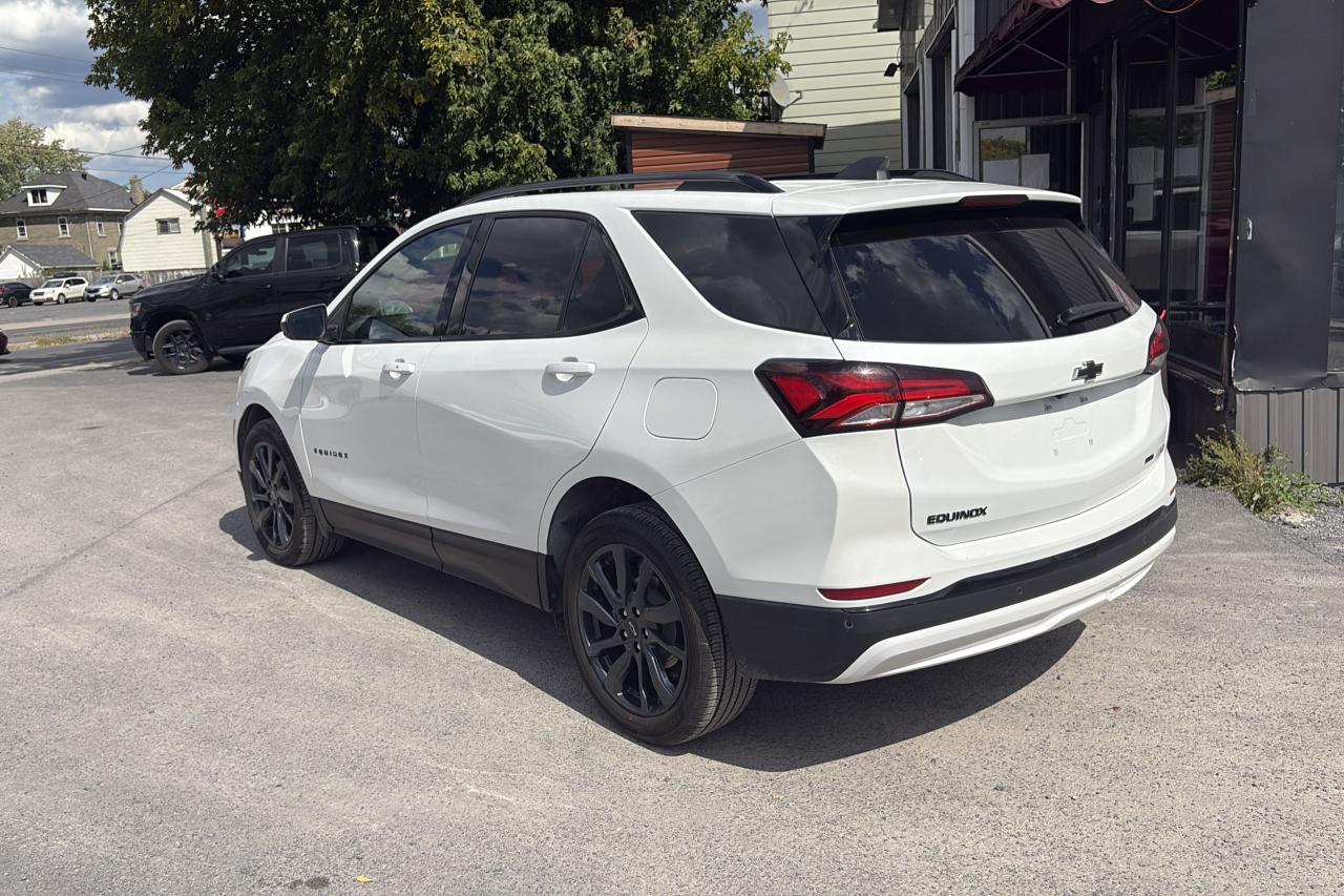 2024 Chevrolet Equinox RS - Photo #2