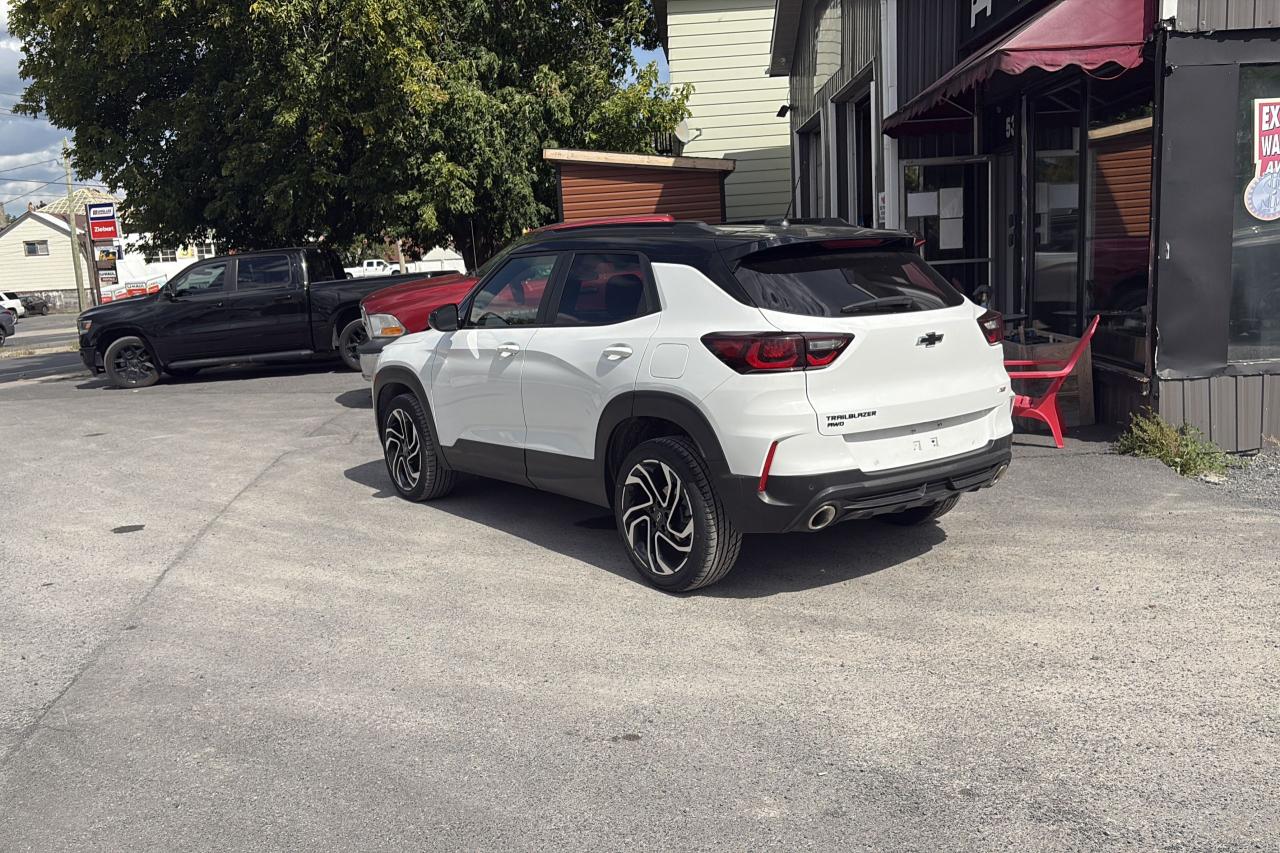 2024 Chevrolet TrailBlazer RS - Photo #2