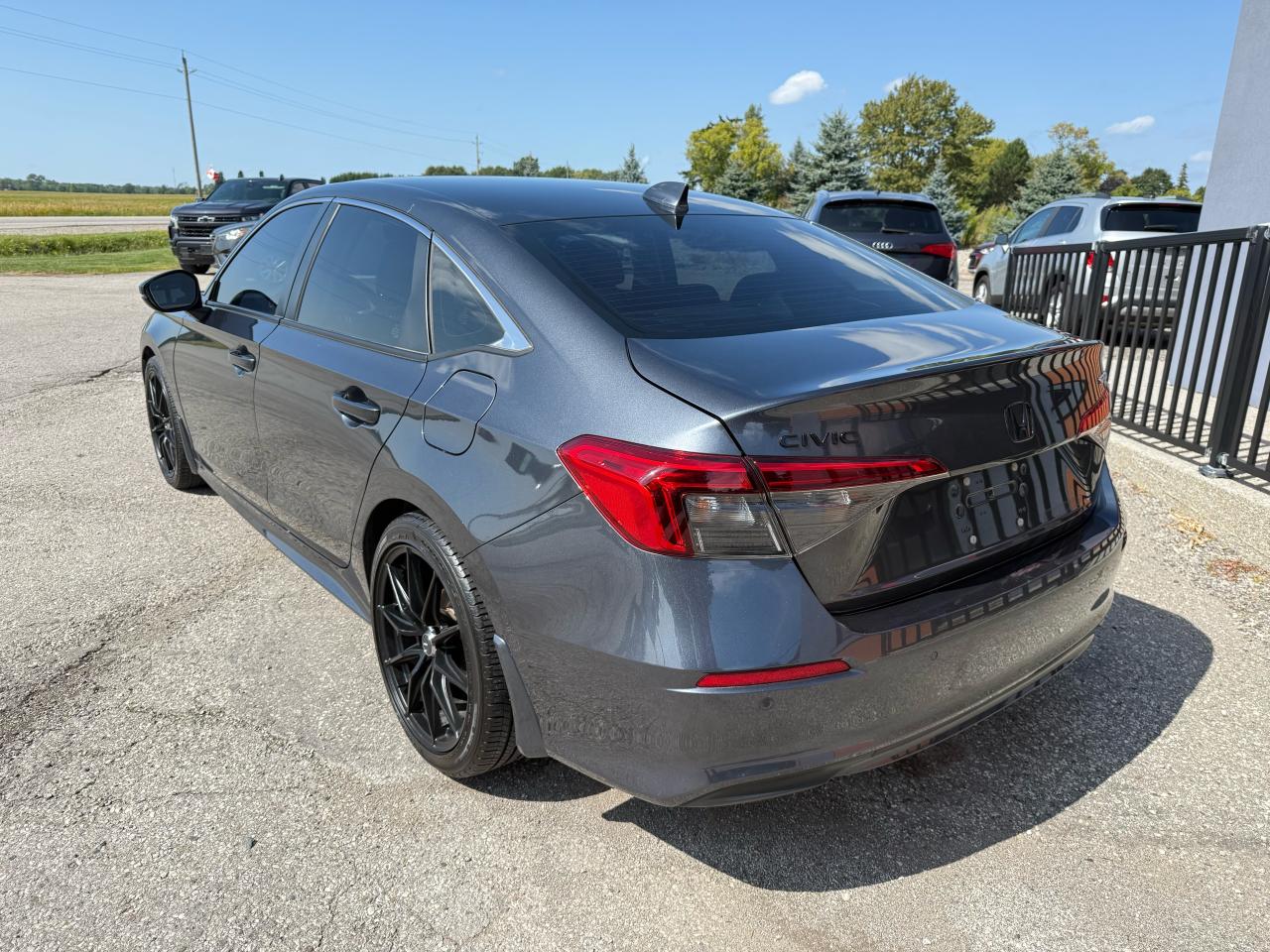 2022 Honda Civic Touring | Navigation | Backup Camera | Sunroof - Photo #3